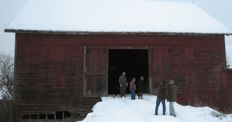 Au transformat un hambar vechi într-unul de lux! Oamenii se inghesuie să îl viziteze acum.